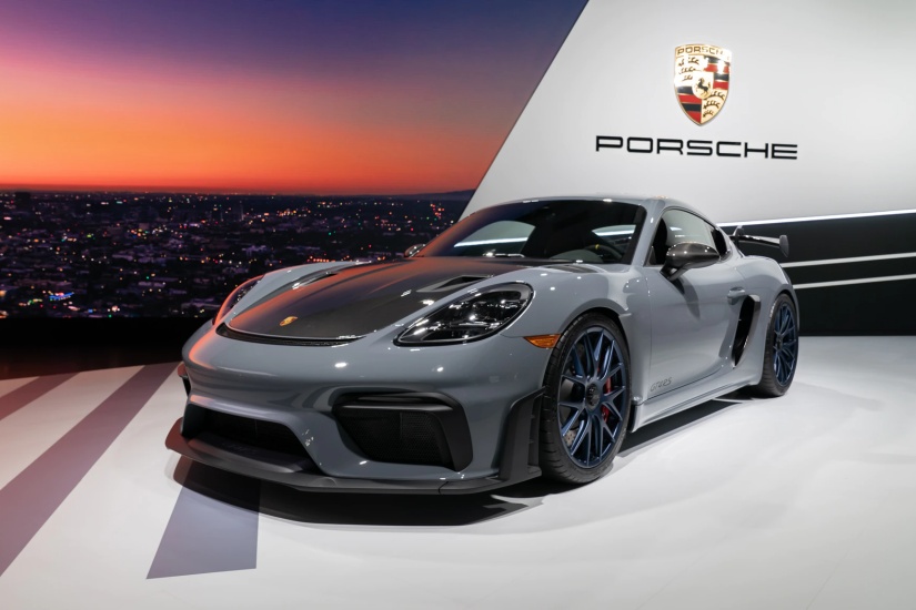 Porsche 718 Cayman GT4 RS