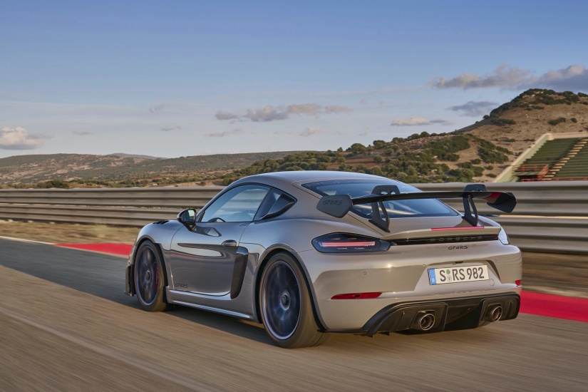 Porsche 718 Cayman GT4 RS