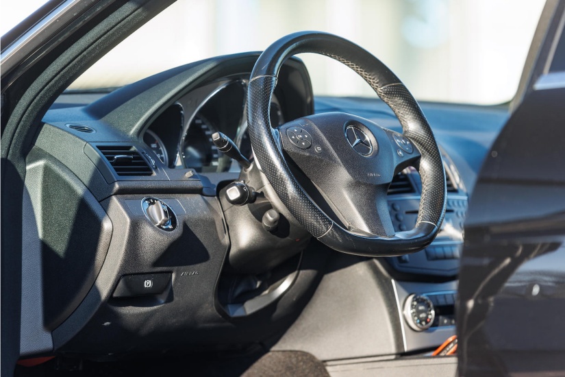 C63 AMG cockpit