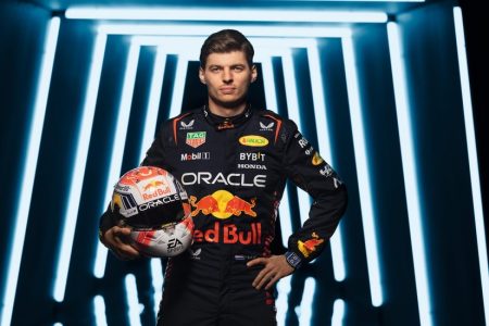 TAG Heuer 與 F1 冠軍 Max Verstappen