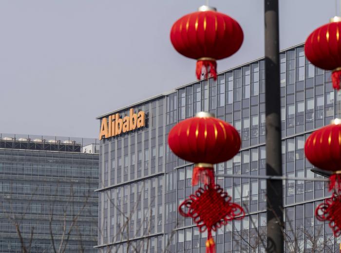Alibaba、239%の純利益増加の背景を探る
