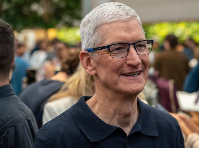 アップル社、iPhone 16eを599ドルで発表