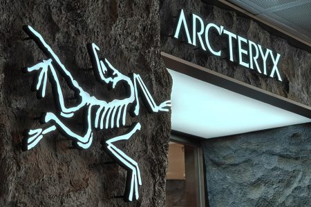 Arc’teryx 銷售額突破 20 億美元,母公司 Amer Sports 回歸獲利