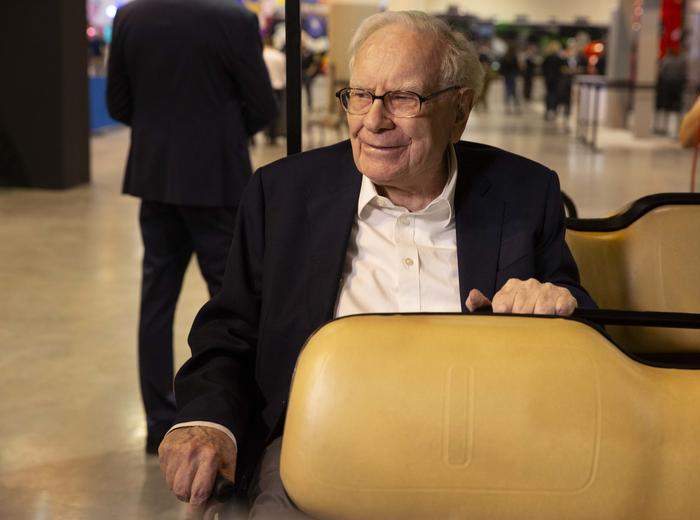 バークシャー・ハサウェイ、利益71%増で株価上昇