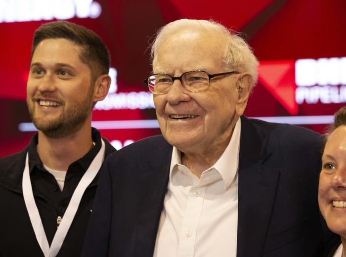 ウォーレン・バフェット氏、最新の年次報告書を発表予定