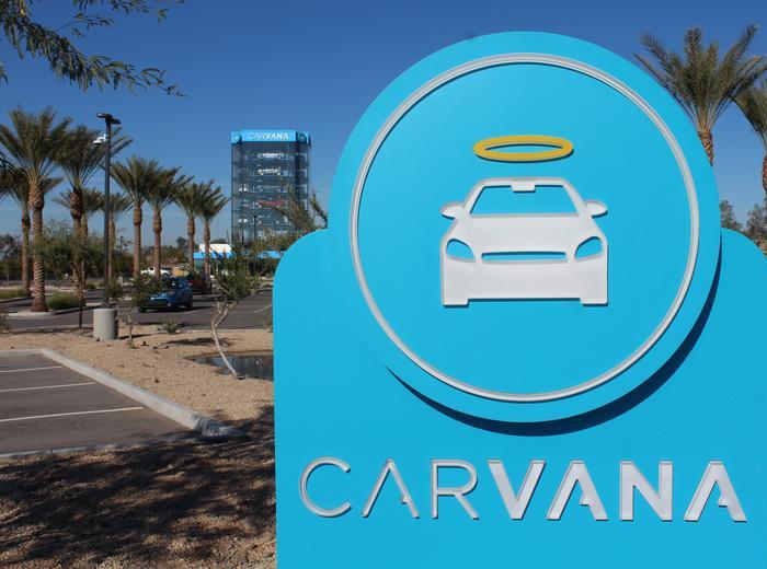 Carvana、予想を超えた業績と株価の下落