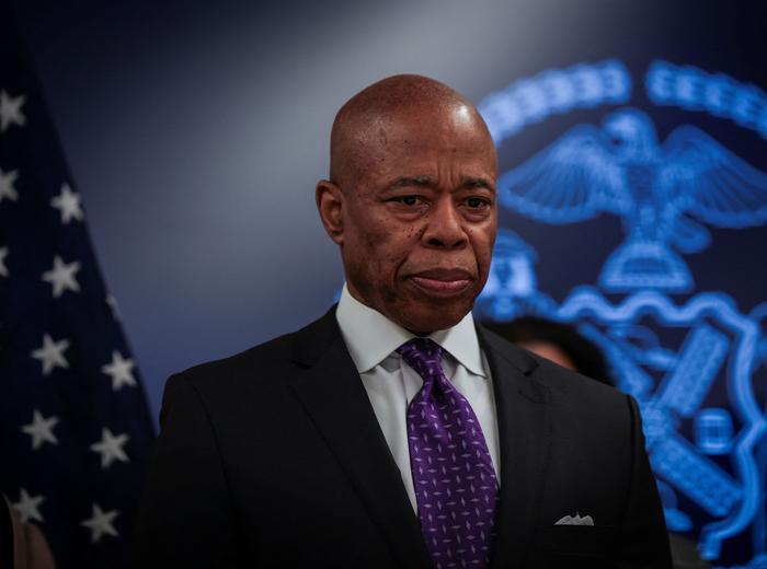 エリック・アダムス市長の汚職事件、裁判延期の決定