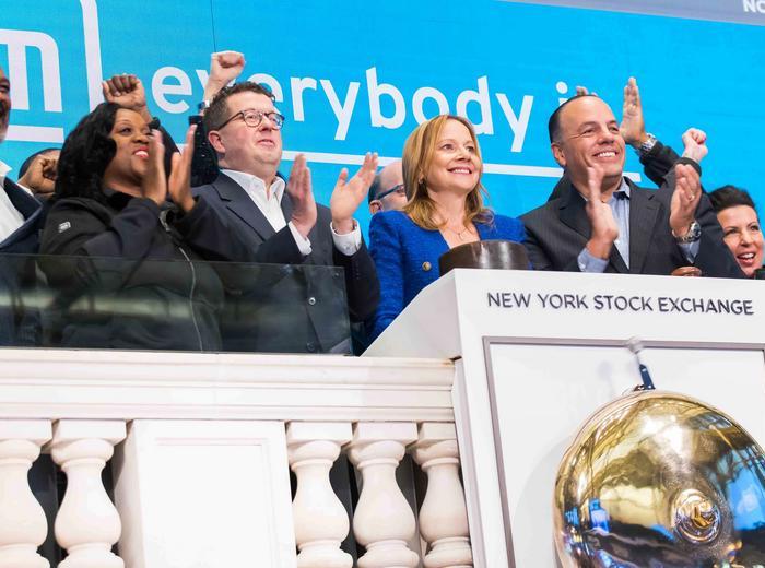 ゼネラルモーターズ、配当と自社株買いを発表