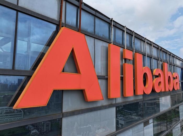 S&P 500、歴史的な高値に迫る取引を記録