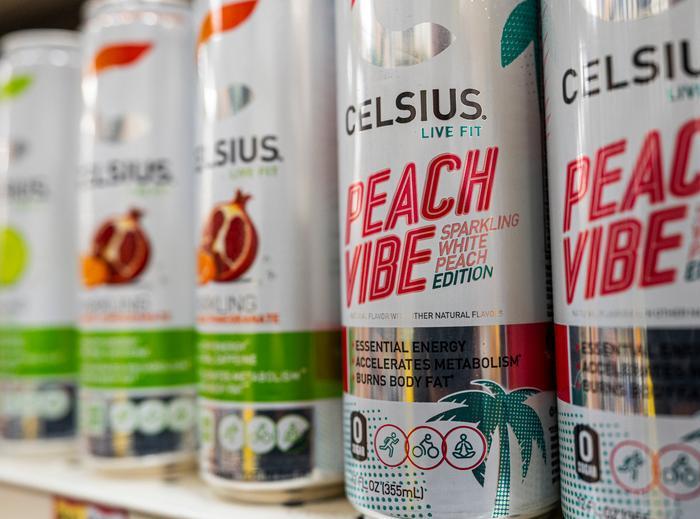 企業の最新動向、注目の株価変動