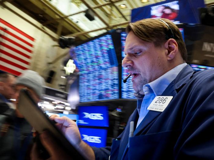 株式市場の変動と経済成長の鈍化