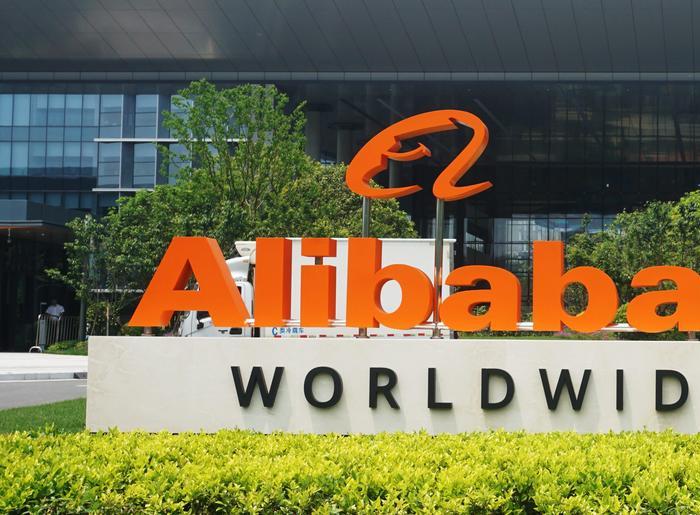 市場注目の企業動向と株価変動