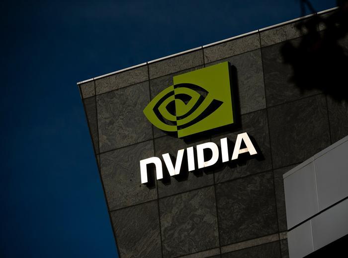 多様な株式市場の動向を解析します