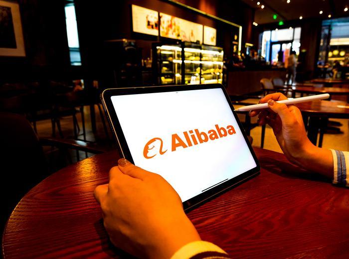 株価下落が続く中、進展を見せる企業あり