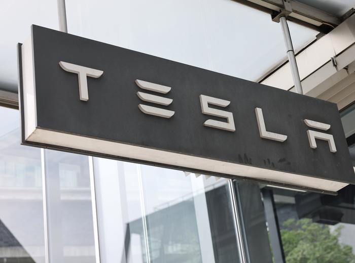 テスラ、インドに待望のショールームをオープンへ