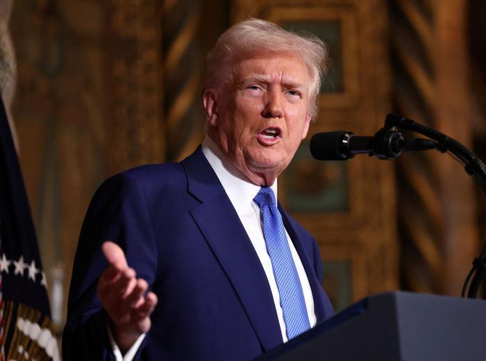 トランプ大統領、輸入関税を自動車・製薬・半導体に拡大か