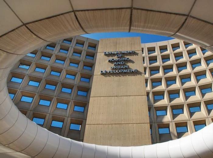 アメリカ合衆国HUDでの職員削減の懸念