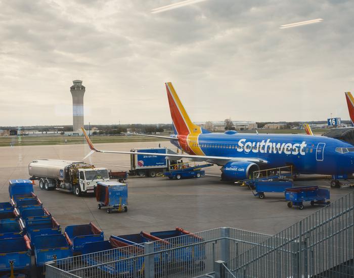 南西航空、初の大規模人員削減と基地閉鎖を発表