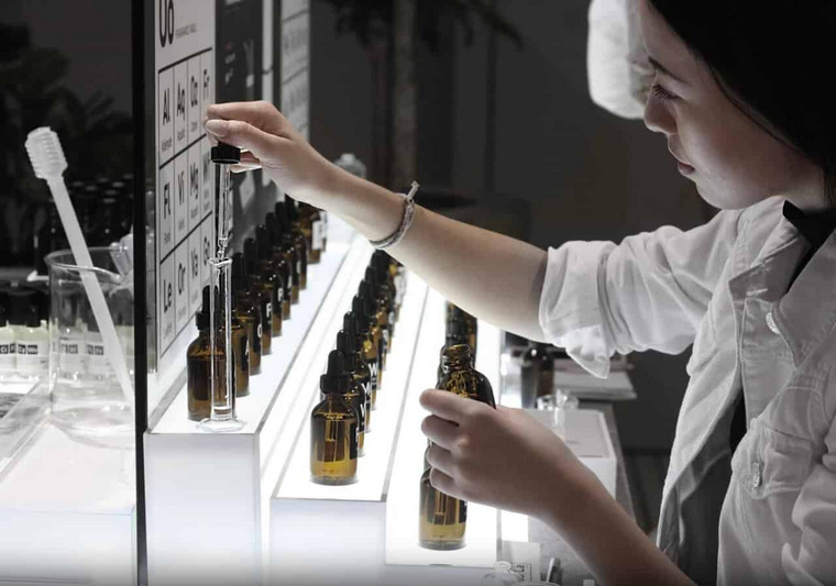 日本推出 OGDiffusion AI 模型,創造全新香氣,快速生成!