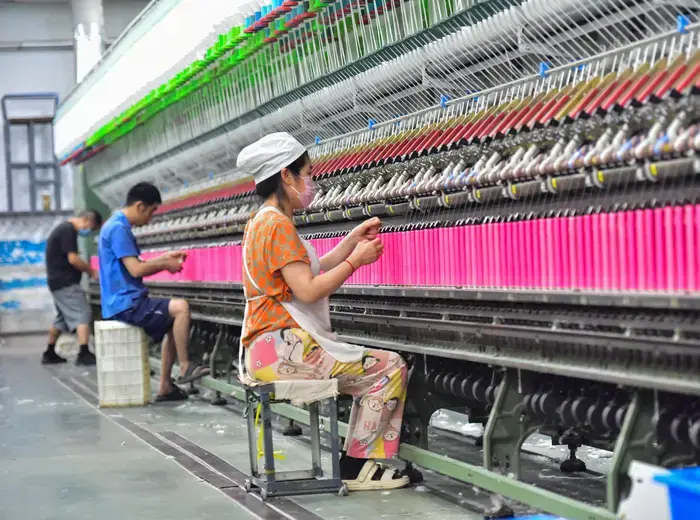 中国の製造業活動、再び収縮の兆し