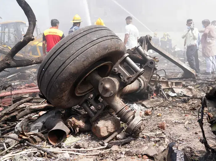 アーメダバードのAir India機墜落事故の詳細とは