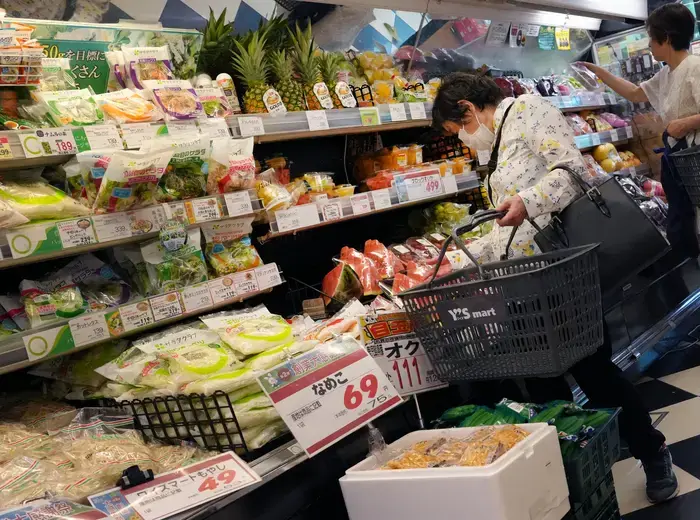 日本経済と金融政策に関する深い分析