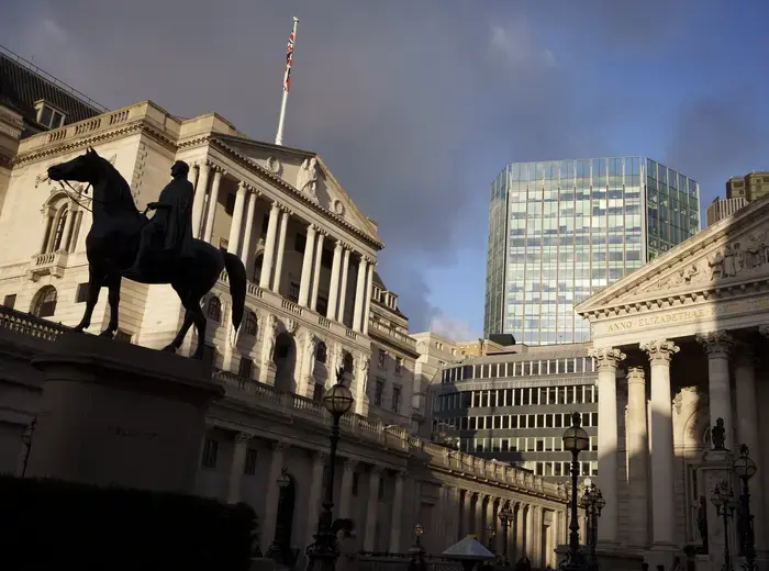 イングランド銀行の金利維持と市場の反応