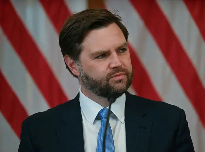 エロン・マスクとトランプ大統領の激しい対立