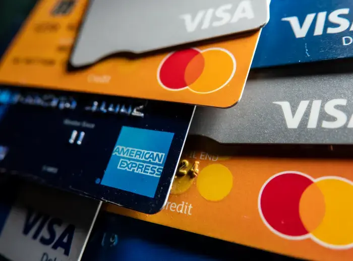 プレミアムクレジットカード競争が激化