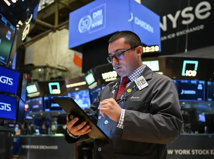 アメリカの金融市場、5月の強いパフォーマンス後に株式先物が下落