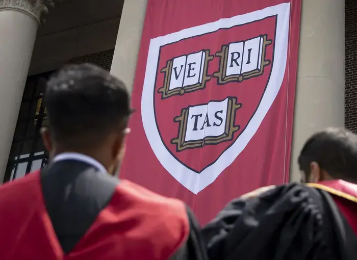 ハーバード大学、トランプ政権のビザ政策に反発。