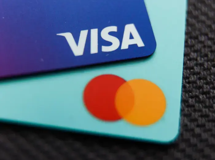 安定幣の影響力と企業の動向