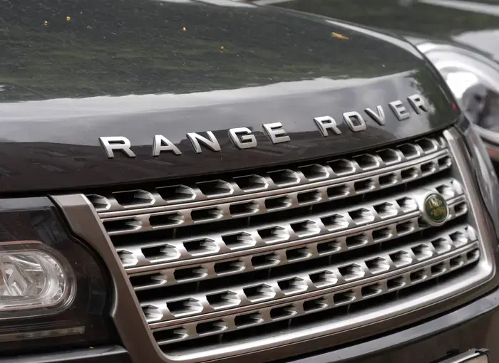 高級車の盗難の急増とその影響