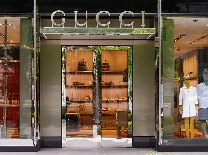 ケリング、新CEOにルカ・デ・メオを任命し株価急上昇