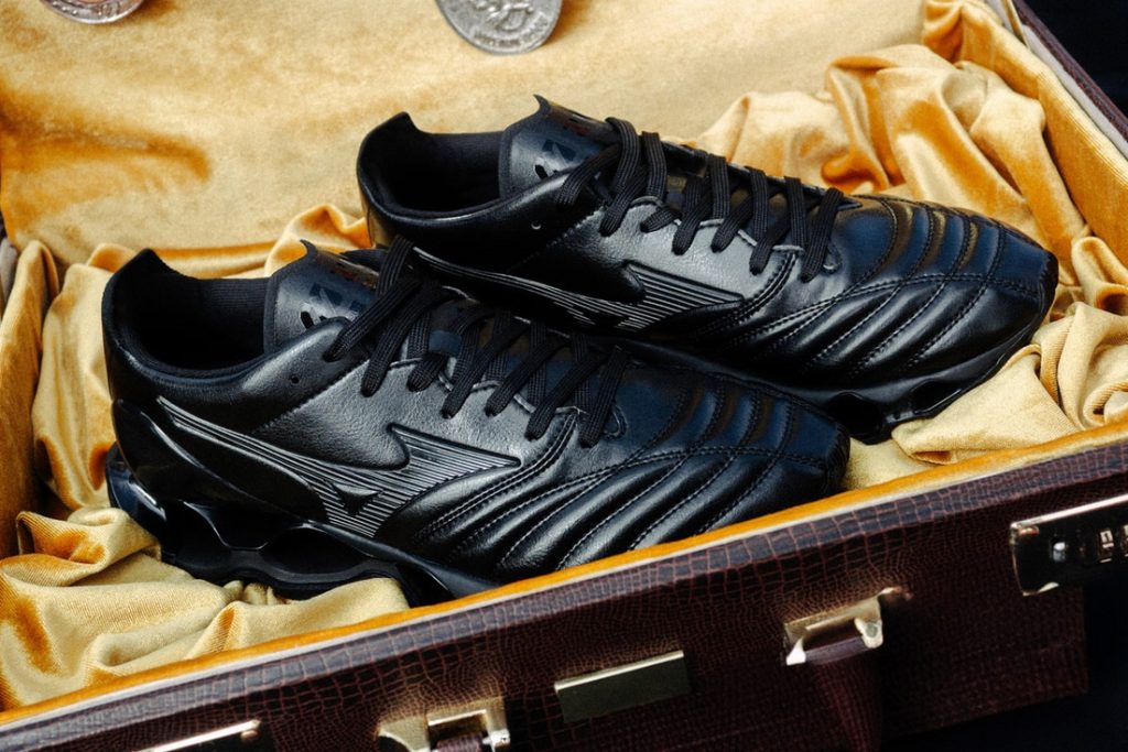 Mizuno 40週年足球靴 Morelia,Wave Prophecy Neo 限量登場,售價 $1,990 港元