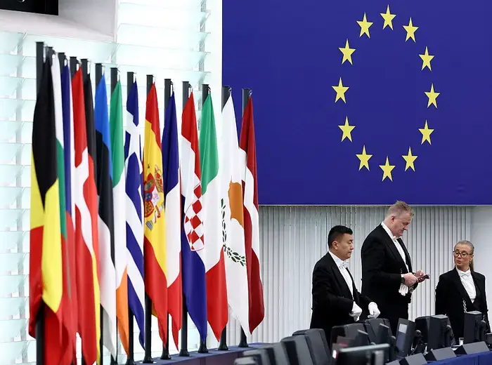 市場の動揺とイランの核施設への攻撃の影響