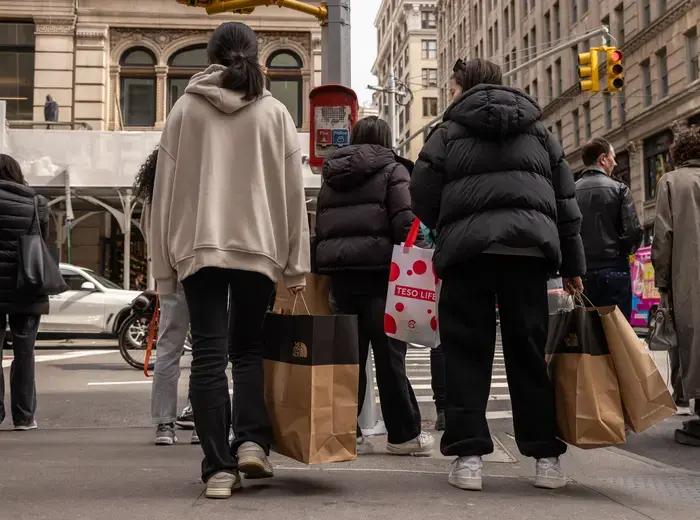 米国の雇用市場が減速、ADP報告書が示す兆候