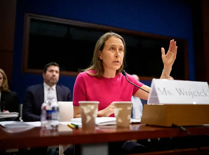 Anne Wojcicki(アン・ウォジツキ)氏が23andMeを救う