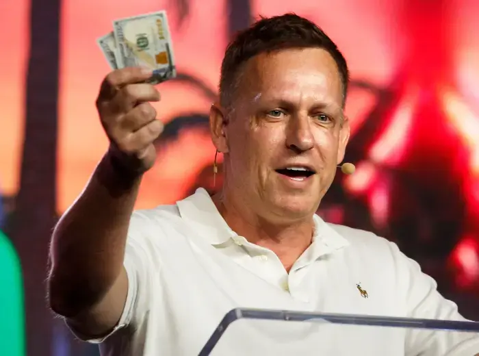 BullishがIPO申請、Peter Thielがサポートする暗号通貨取引所