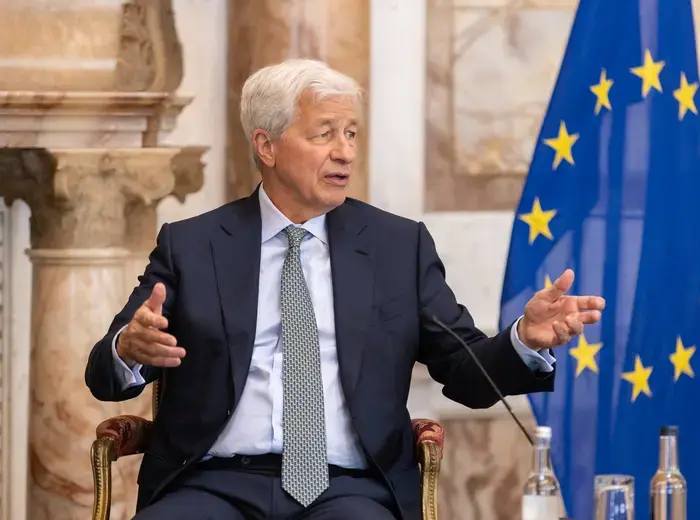 Jamie Dimon氏、アイルランドでの欧州競争力に厳しい警鐘