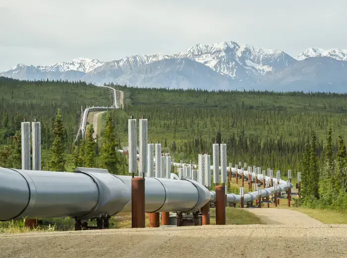 アラスカ州の石油依存とその影響