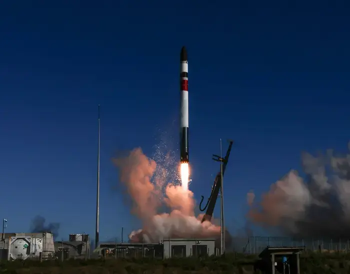 ロケット・ラボの株価急騰、宇宙産業の革新が影響