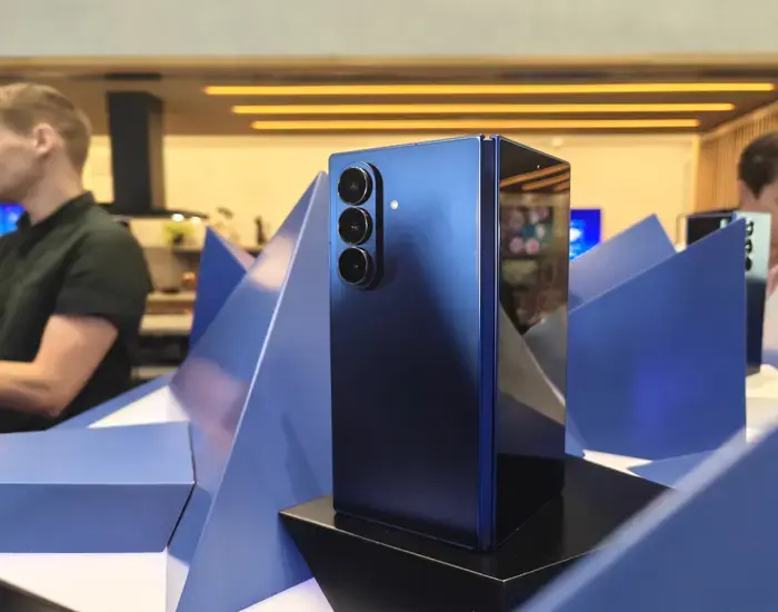 Samsung、新型折りたたみスマートフォン3モデルを発表