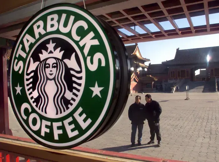 スターバックスの中国事業、最大100億ドルの株式売却提案を受ける
