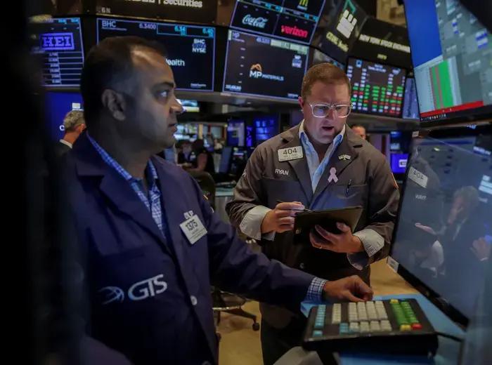 アメリカ株先物ほぼ横ばい、貿易動向に注目