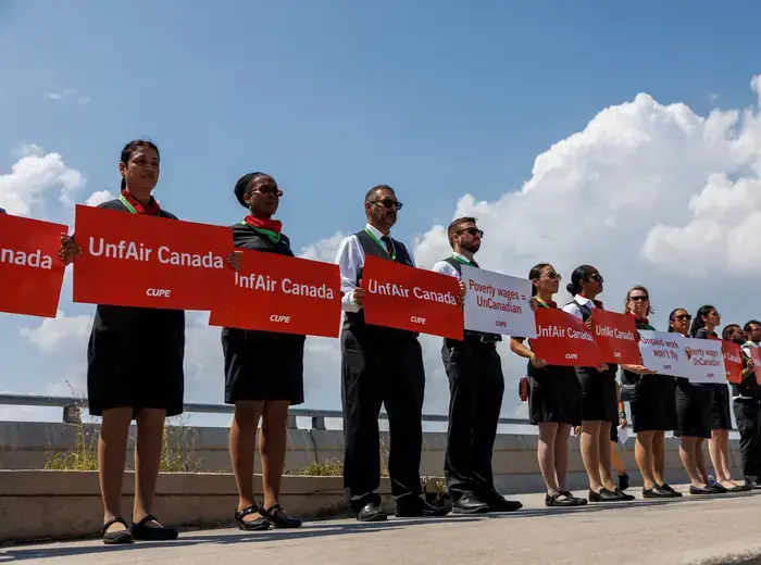 エア・カナダのストライキが迫る中、影響を受ける旅行者たち