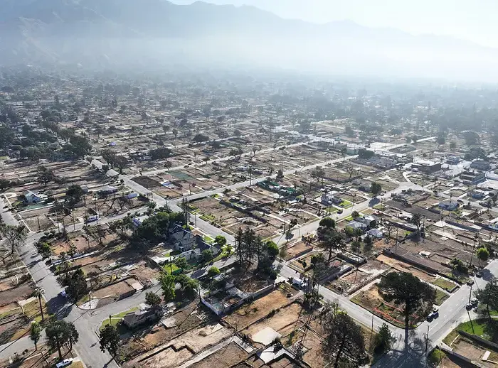 カリフォルニア州、住宅保険金新法可決の背景