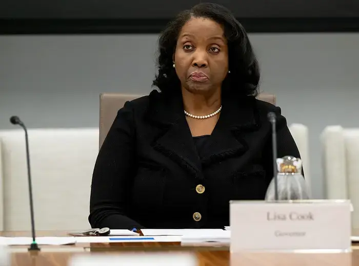 リサ・クック氏がトランプ大統領によって解任される波紋