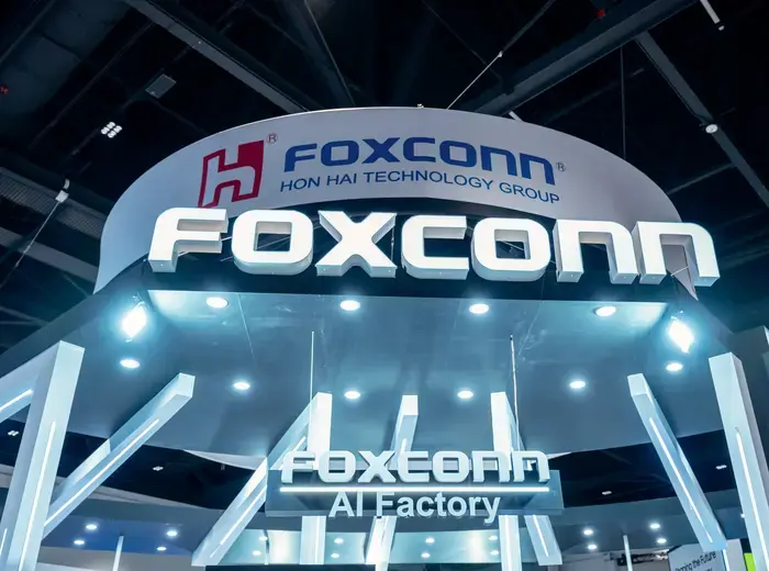フォックスコンの営業利益が27%増加、AI成長の影響