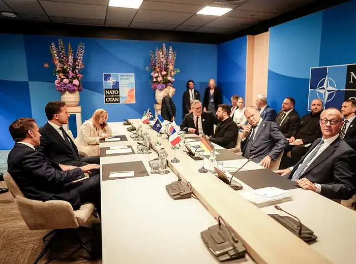 2025年E5会議における国際的な緊張